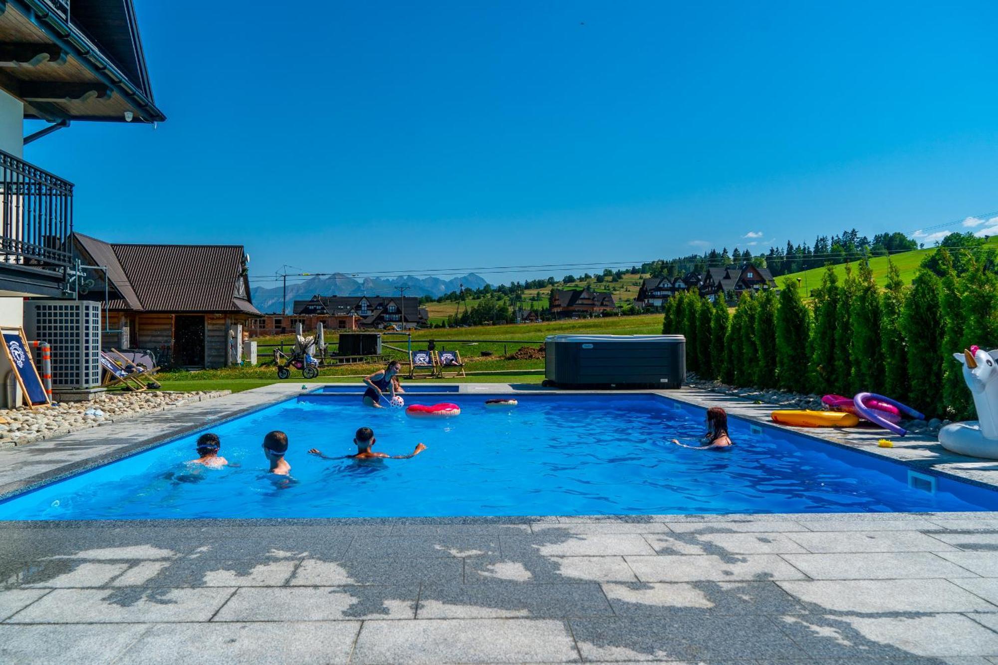 Aparthotel Rabian-Ski Zewnetrzny Basen Oraz Jacuzzi Z Podgrzewana Woda Sala Zabaw I Dmuchaniec Bialka Tatrzanska Exterior foto